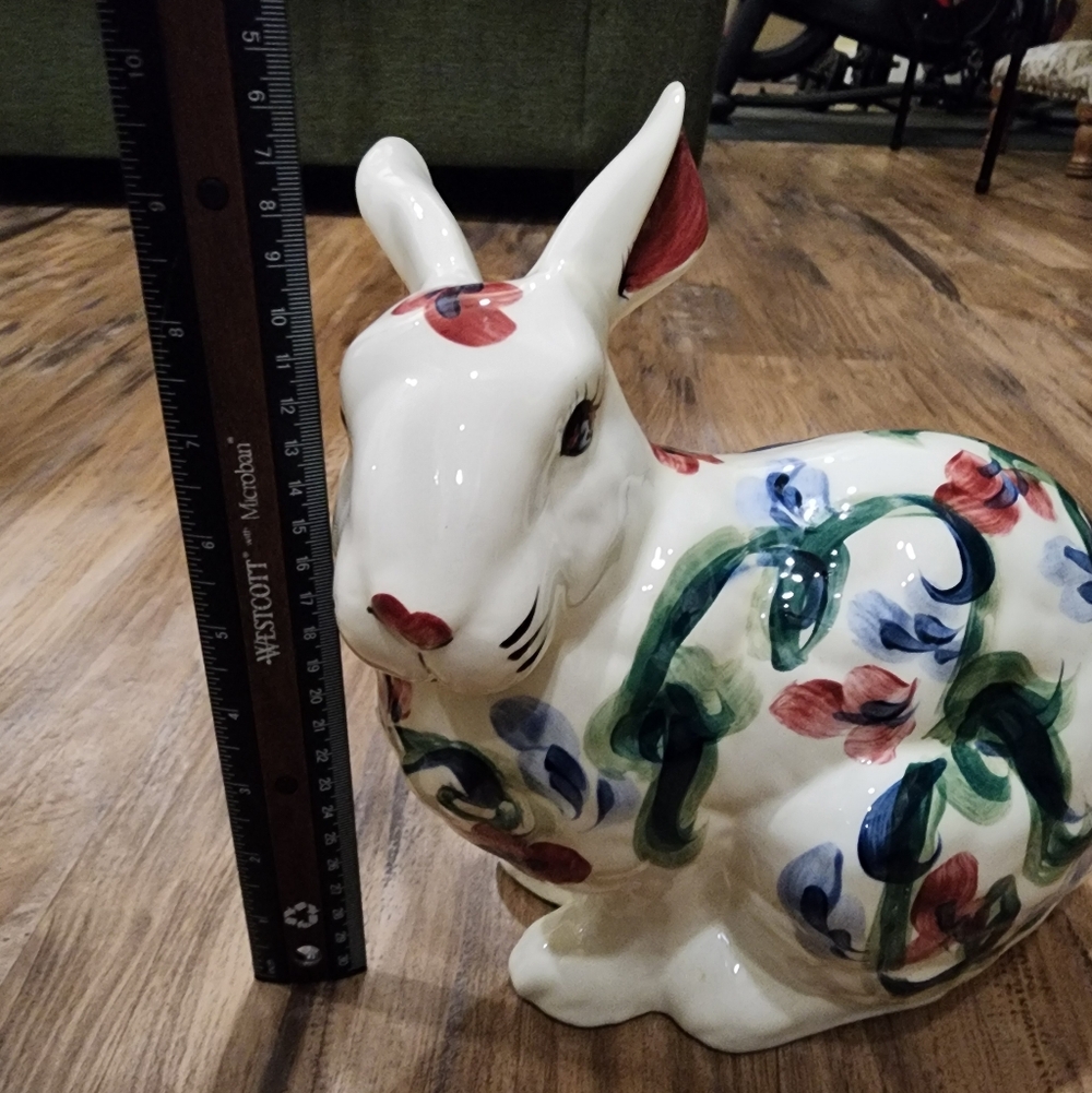 Vintage Hand Painted Rabbit - Picture 9 of 10